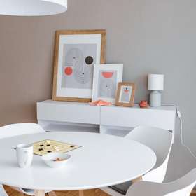 Einrichtungsbeispiel Wohnzimmer- Essbereich