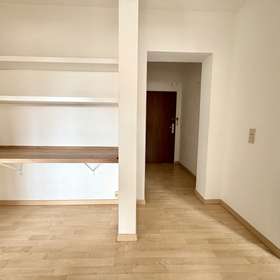 Arbeitsplatz/ Eingangsbereich