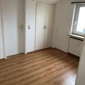 Schlafzimmer (DG Links)